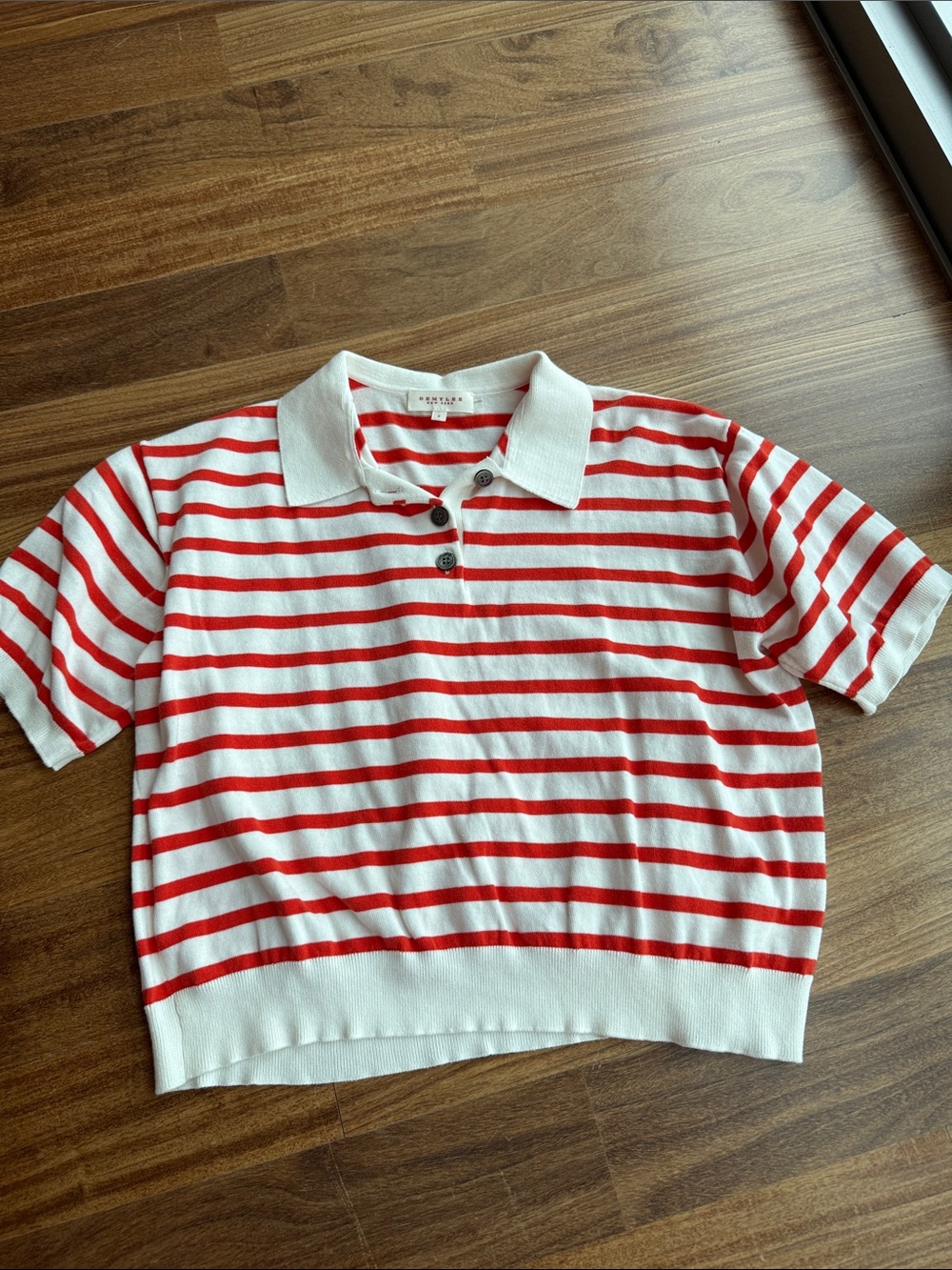 Striped Short-Sleeve Polo Tee in White and Red